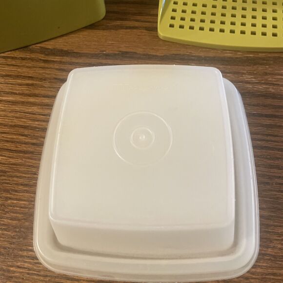 Tupperware Vintage Pickle Keeper Avocado Green 3 Pieces 1330-5 - Picture 2 of 5